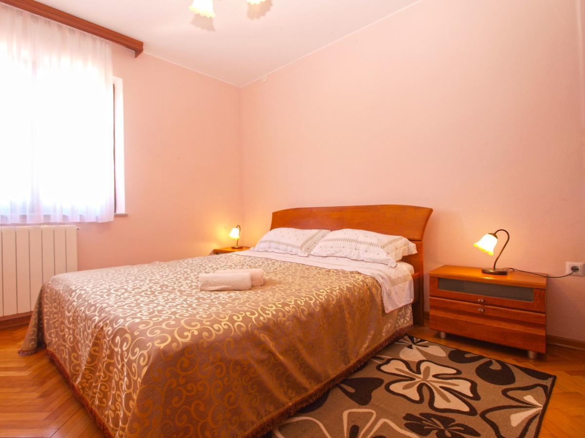 Apartments Mirjana 1655 Kanfanar Bagian luar foto
